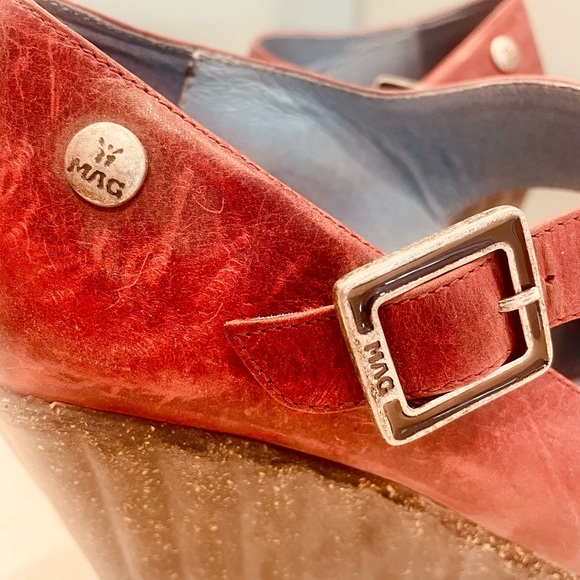 MAG Mary Jane Rubber Wedge Heel Sandal - Picture 13 of 13